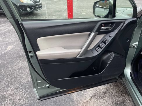 Used 2015 Subaru Forester 2.5i Limited image 8
