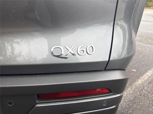 Certified 2025 INFINITI QX60 Luxe image 7