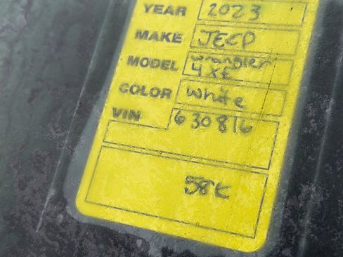 Used 2023 Jeep Wrangler Unlimited image 3