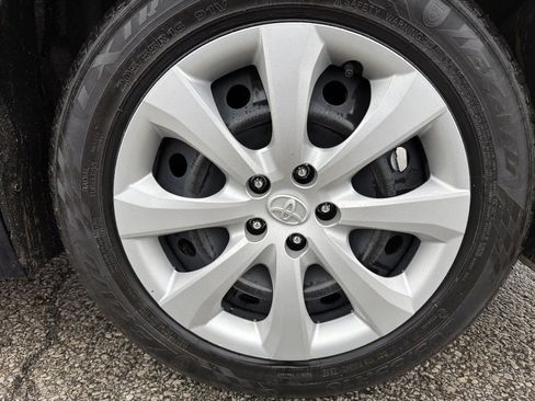 Used 2025 Toyota Corolla LE image 15