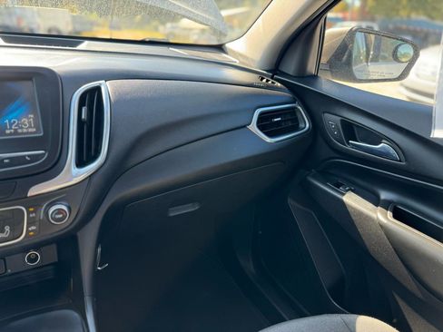 Used 2018 Chevrolet Equinox LT image 35