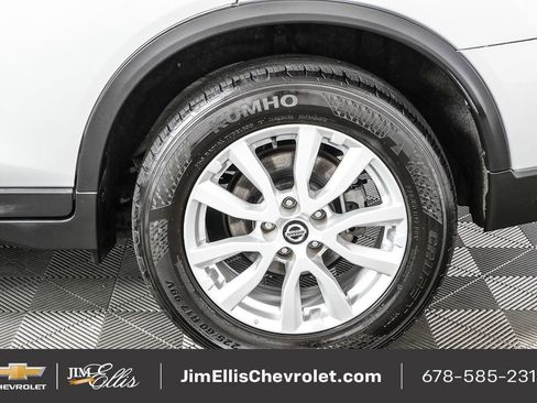 Used 2020 Nissan Rogue SV image 37