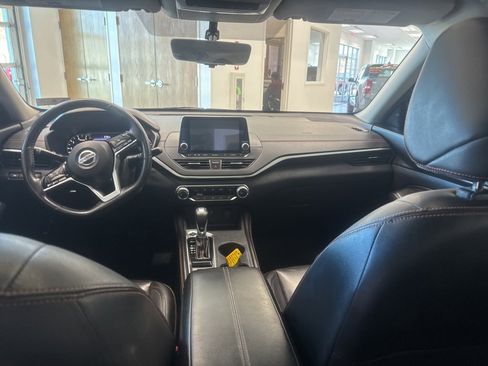 Used 2019 Nissan Altima 2.5 SR w/ SR Premium Package image 14