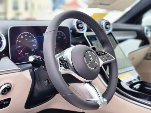 New 2026 Mercedes-Benz GLC 300 4MATIC image 17