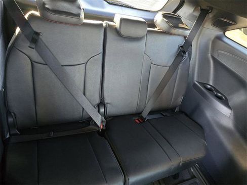 Used 2025 Toyota Sienna XSE image 13