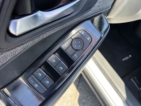 Certified 2023 Nissan Rogue SV FWD image 20