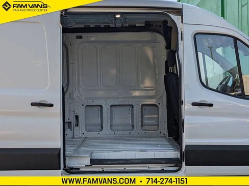 Used 2023 Ford E-Transit Medium Roof RWD image 11