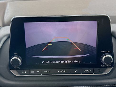 Used 2022 Nissan Rogue SV image 21