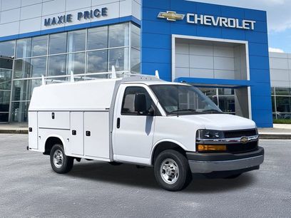New 2024 Chevrolet Express 3500 w/ Power Convenience Package