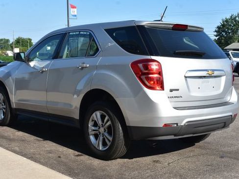 Used 2017 Chevrolet Equinox LS FWD image 12