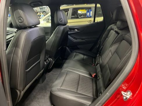 Used 2026 Chevrolet Equinox LT w/ Convenience Package II AWD/4WD image 12