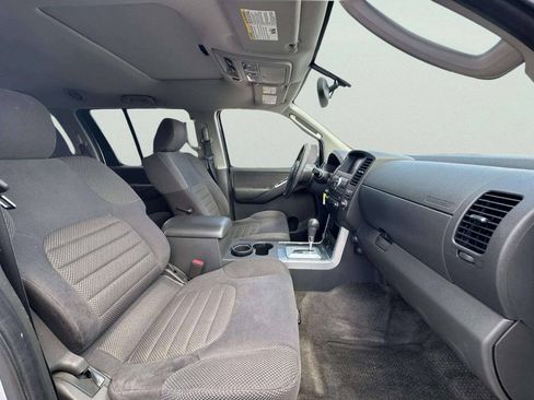 Used 2012 Nissan Pathfinder SV AWD/4WD image 21