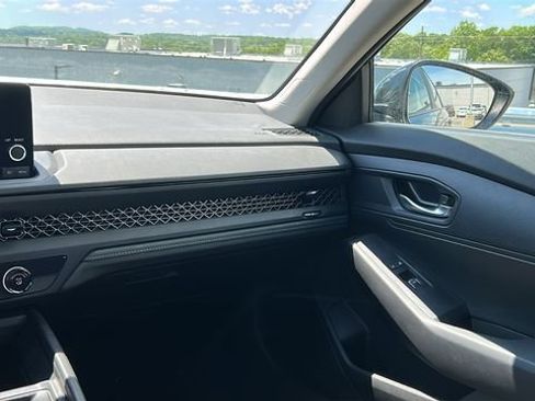 Used 2023 Honda Accord LX image 22