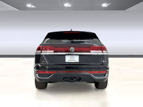 Used 2025 Volkswagen Atlas Cross Sport SE FWD image 10