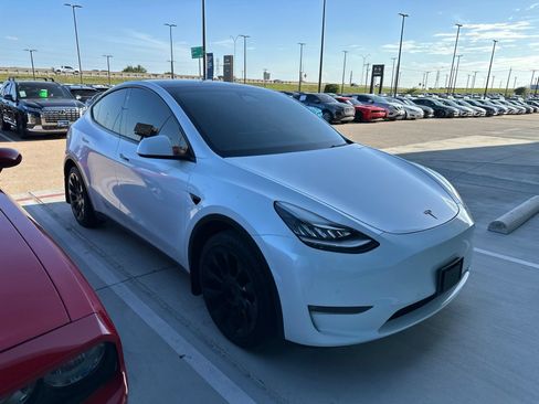 Used 2021 Tesla Model Y Long Range AWD/4WD image 5