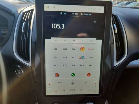 Certified 2024 Ford Edge SEL image 18