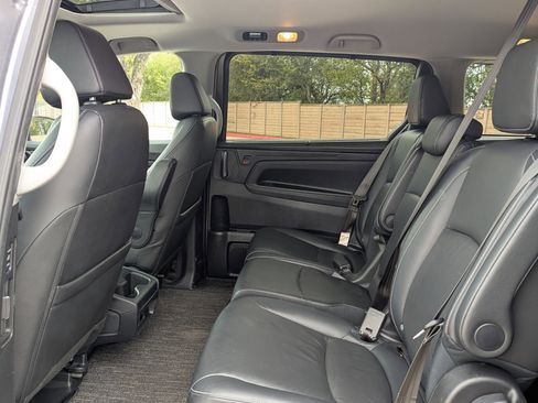 Used 2024 Honda Odyssey EX-L image 15