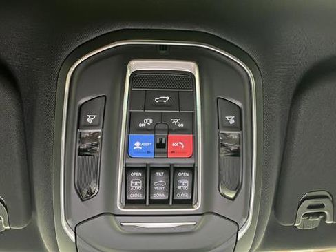 New 2026 Jeep Grand Wagoneer 4WD image 37