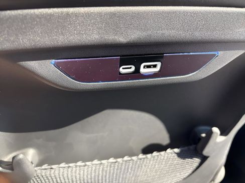 New 2026 Chrysler Pacifica Select image 40