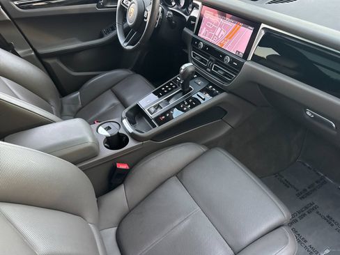 Used 2023 Porsche Macan S image 16