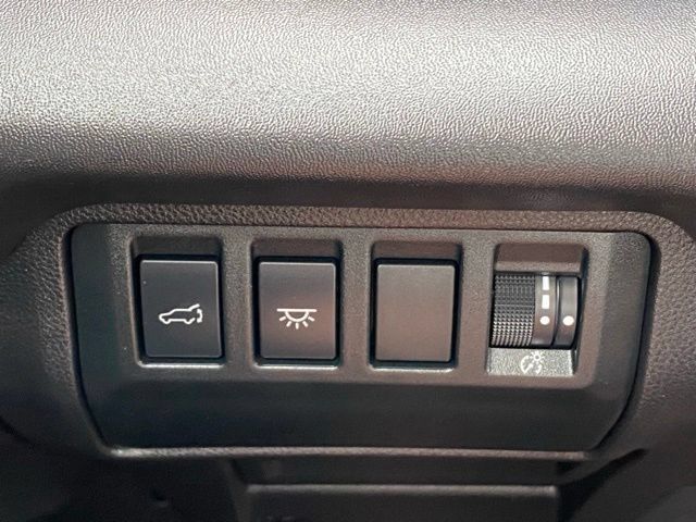 Certified 2025 Subaru Ascent Bronze Edition AWD/4WD image 15