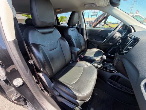 Used 2021 Jeep Compass Limited AWD/4WD image 9