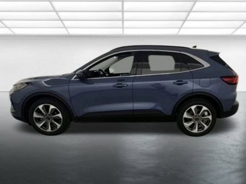 Used 2024 Ford Escape Platinum w/ Premium Technology Package image 5