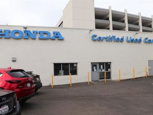 Used 2024 Ford Escape ST-Line image 44