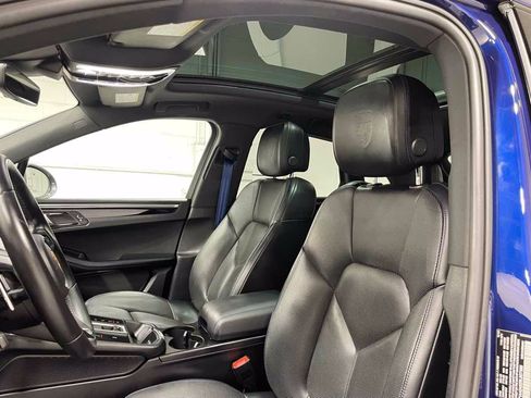 Used 2024 Porsche Macan Turbo w/ Premium Plus Package AWD/4WD image 15