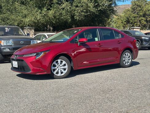 Used 2024 Toyota Corolla LE FWD image 1