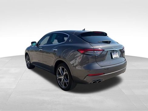 Used 2023 Maserati Levante GT AWD/4WD image 8