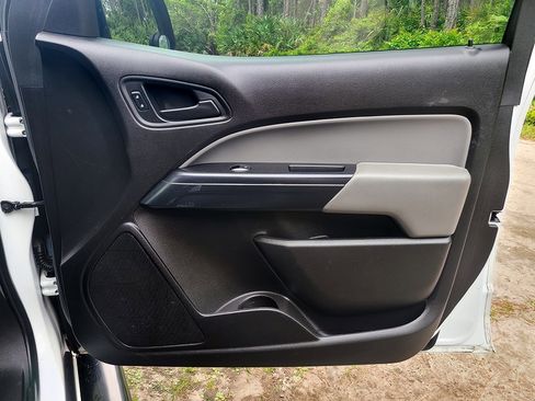 Used 2017 Chevrolet Colorado W/T image 22