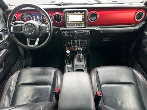 Used 2021 Jeep Gladiator Rubicon AWD/4WD image 3