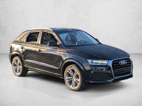 Used 2018 Audi Q3 2.0T Premium w/ Convenience Package image 3
