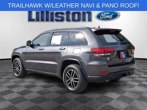 Used 2017 Jeep Grand Cherokee Trailhawk w/ Trailhawk Luxury Group AWD/4WD image 6