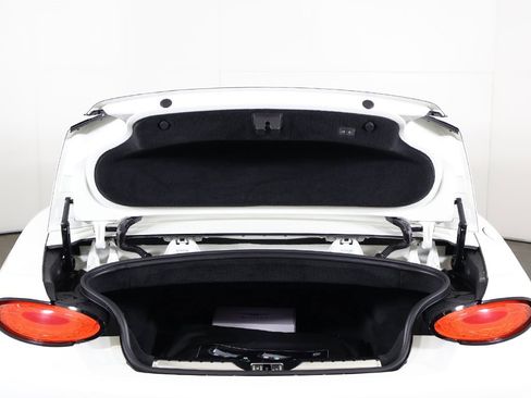 Used 2023 Bentley Continental GT Azure image 28