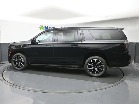 New 2026 Chevrolet Suburban RST image 25