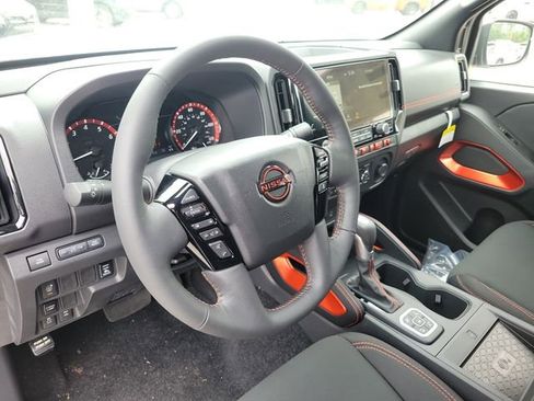 New 2026 Nissan Frontier PRO-4X w/ Pro-4x Convenience Package AWD/4WD image 19