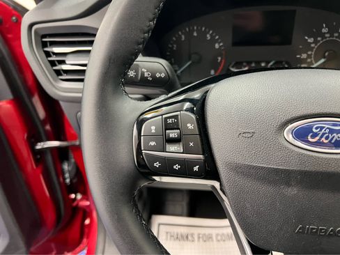 Used 2022 Ford Escape SEL image 5