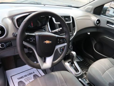 Used 2019 Chevrolet Sonic LT FWD image 6