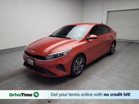 Used 2022 Kia Forte LXS FWD image 1