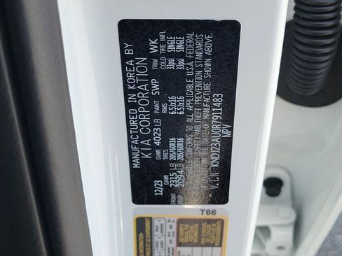Used 2024 Kia Soul LX w/ Option Group 015 FWD image 25