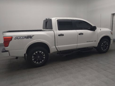 Used 2018 Nissan Titan PRO-4X image 10