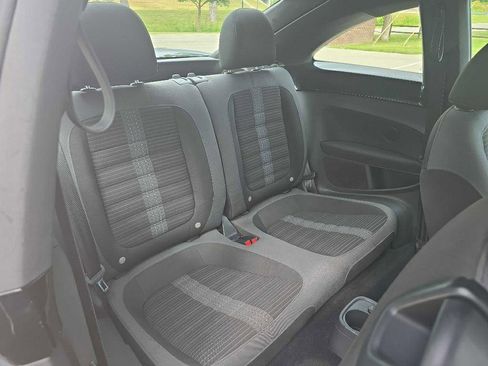 Used 2012 Volkswagen Beetle 2.0T image 22