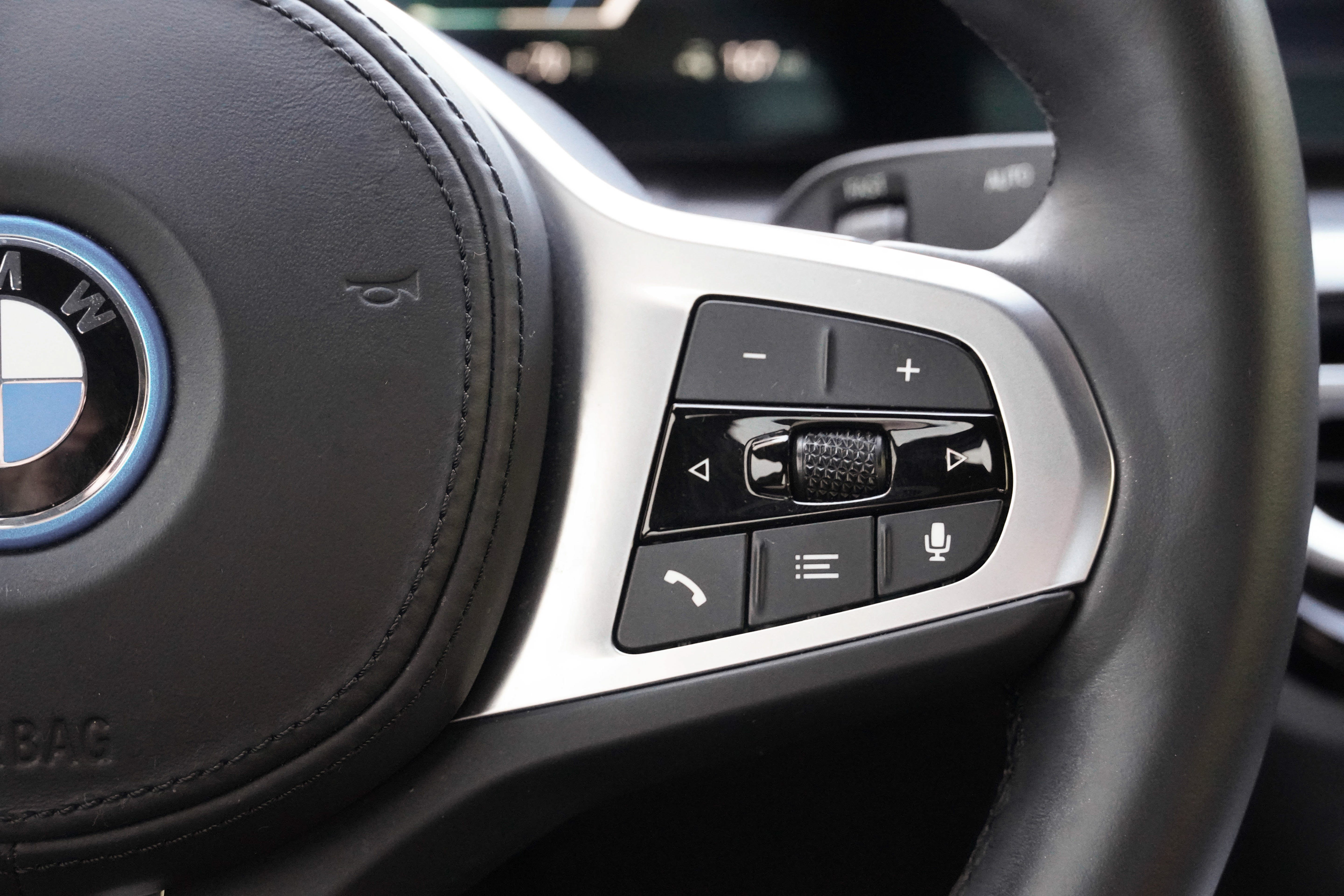 Certified 2023 BMW i4 eDrive40 w/ M Sport Package RWD image 19