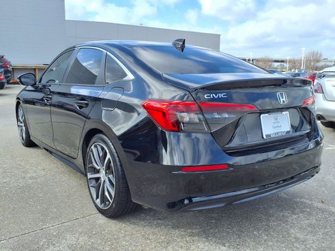 Certified 2023 Honda Civic Touring image 3