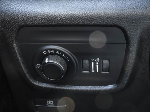 New 2025 Jeep Grand Cherokee Altitude image 29