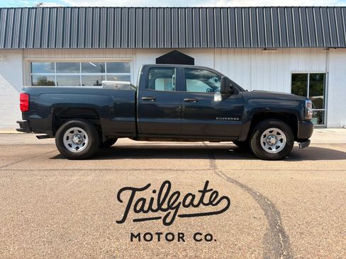 Used 2017 Chevrolet Silverado 1500 W/T AWD/4WD image 1
