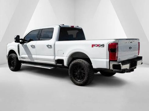 Used 2023 Ford F250 Lariat w/ Chrome Package AWD/4WD image 5