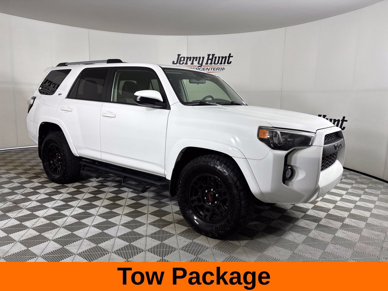 Used 2019 Toyota 4Runner SR5 RWD image 4